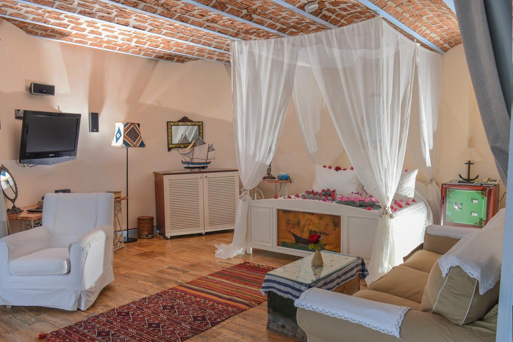Beyaz Yunus Hotel - Adult Only Oludeniz Exterior photo